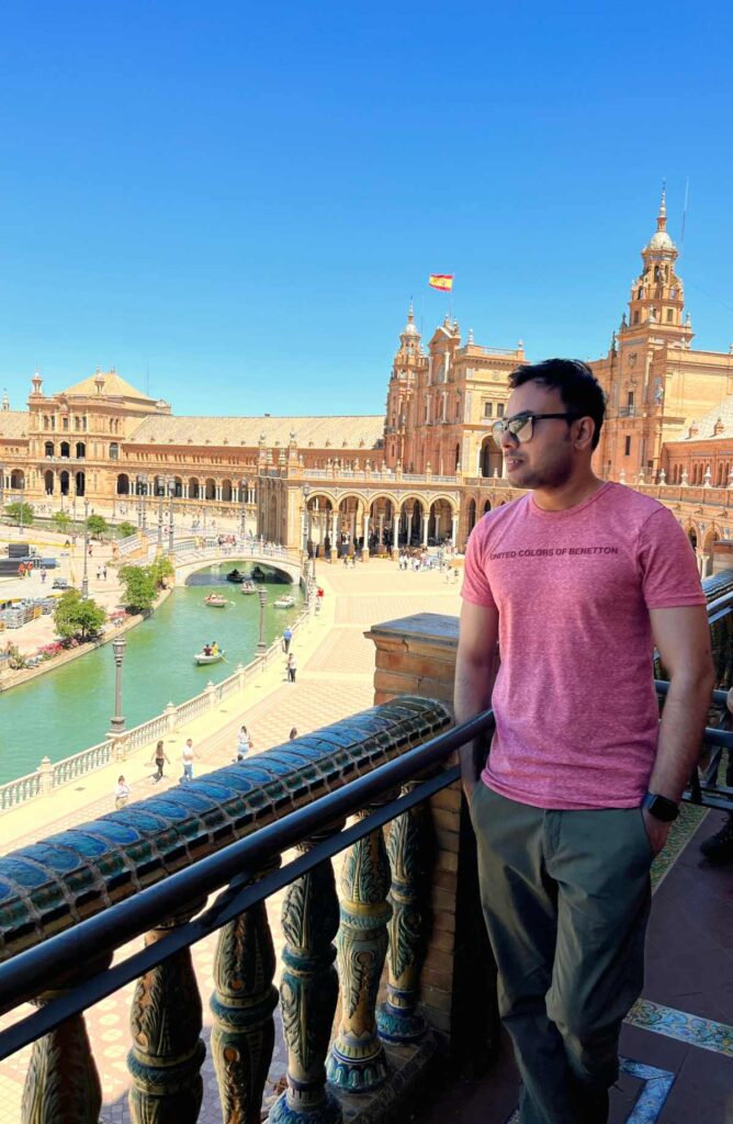 Exploring the vibrant Plaza de Esplana.